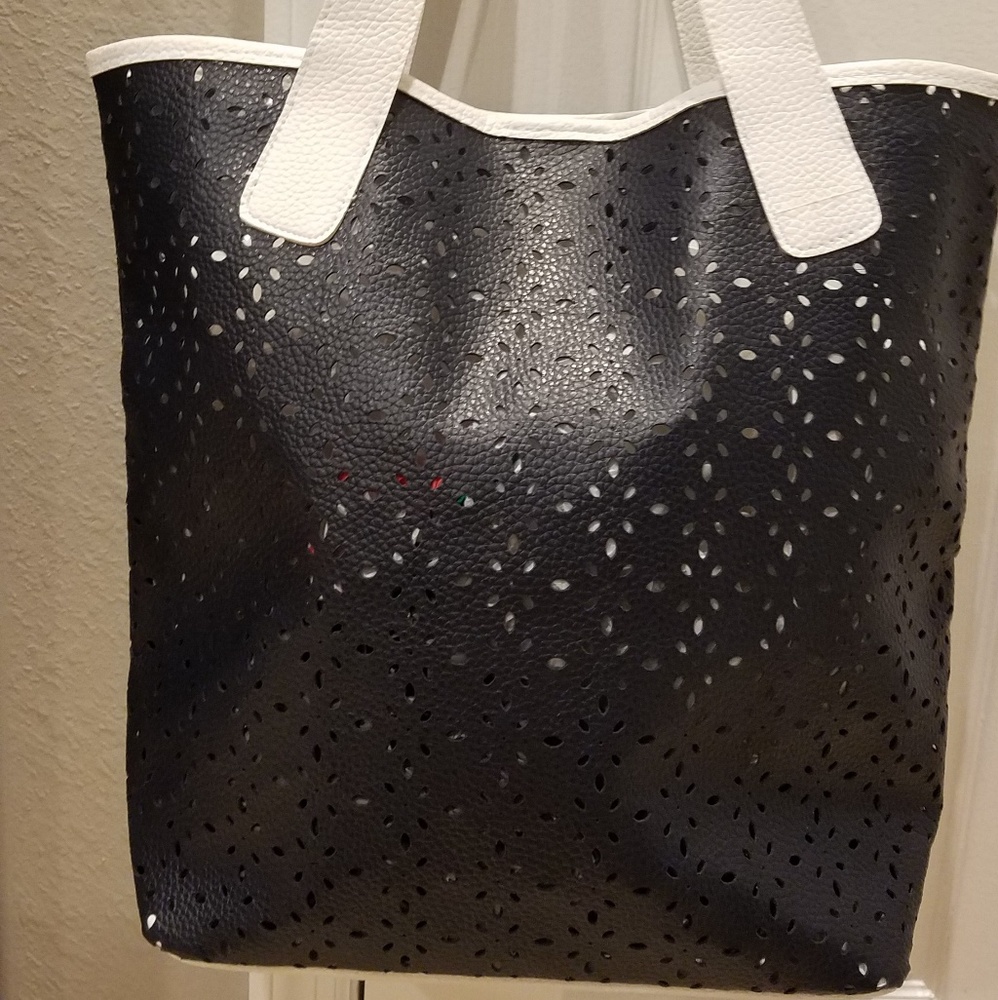 Saks Fifth Avenue Tote